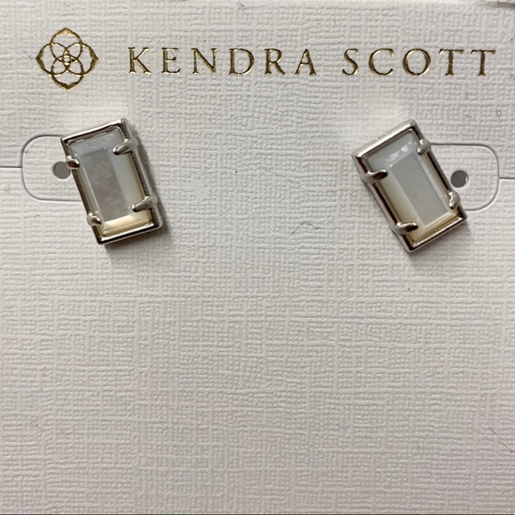 Kendra Scott Paola Gold Plated Earrings - Picture 4 of 8